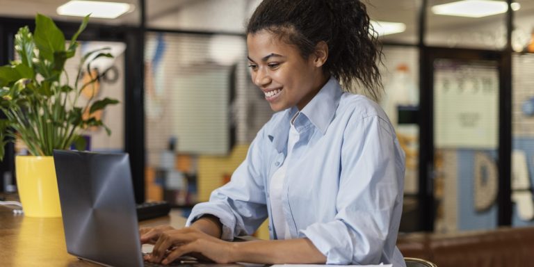 Folha de pagamento: por que utilizar a tecnologia? Folha de pagamento: por que utilizar a tecnologia?